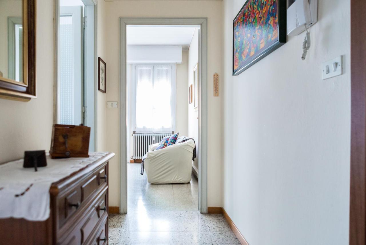 Apartmán A Pochi Passi Dal Centro E Dall'Ospedale Di Parma Exteriér fotografie