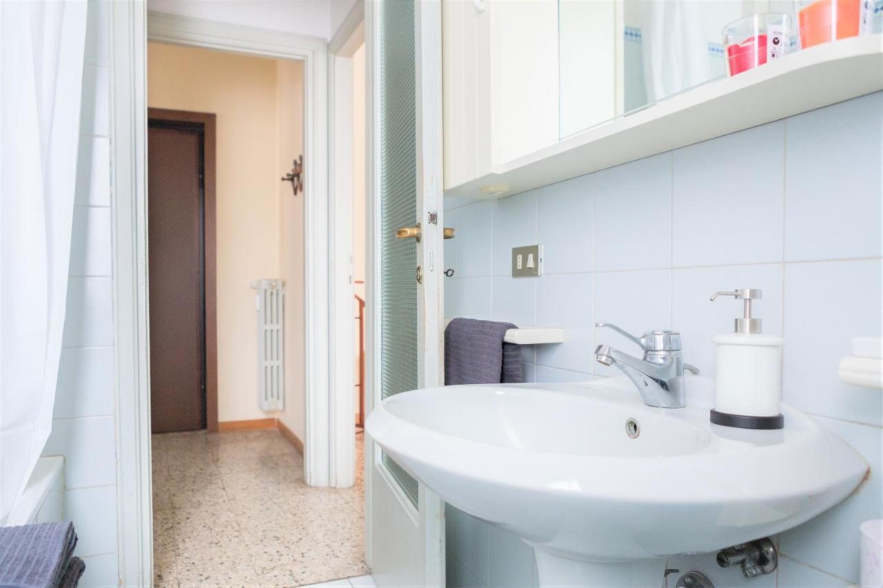 Apartmán A Pochi Passi Dal Centro E Dall'Ospedale Di Parma Exteriér fotografie