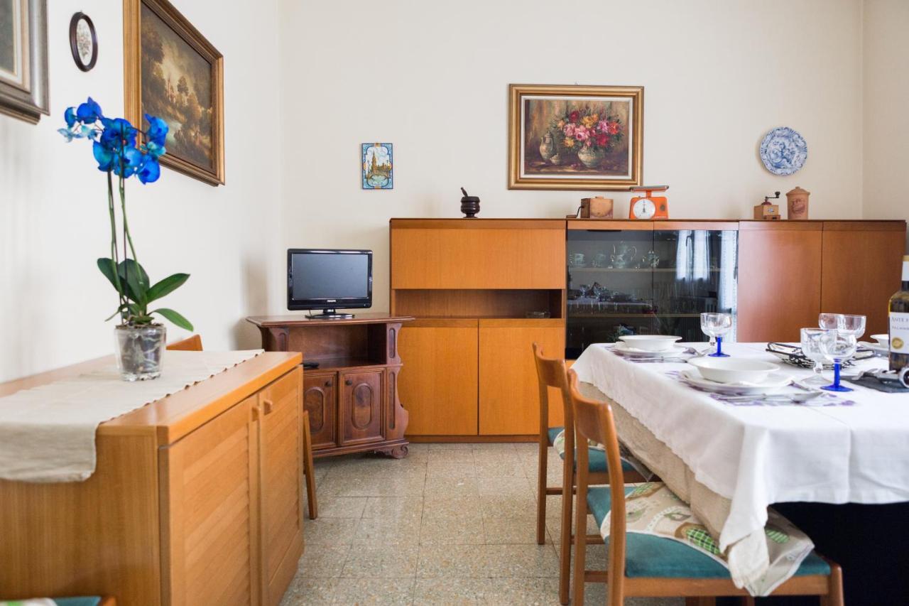 Apartmán A Pochi Passi Dal Centro E Dall'Ospedale Di Parma Exteriér fotografie