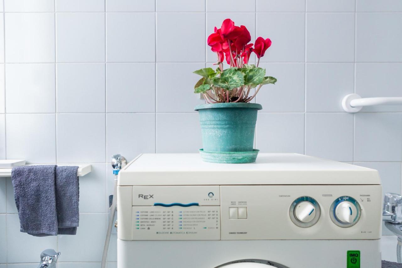 Apartmán A Pochi Passi Dal Centro E Dall'Ospedale Di Parma Exteriér fotografie