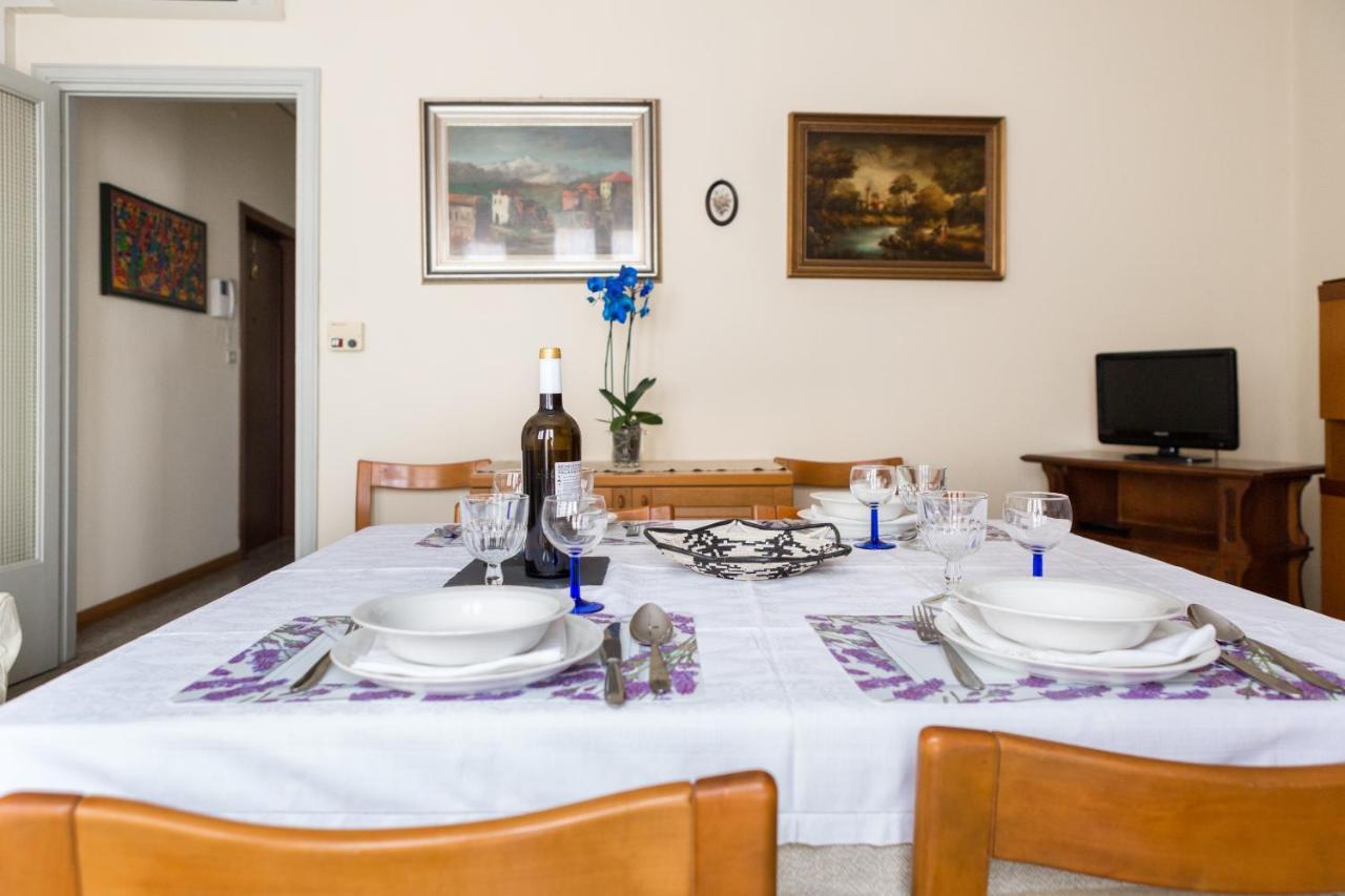 Apartmán A Pochi Passi Dal Centro E Dall'Ospedale Di Parma Exteriér fotografie